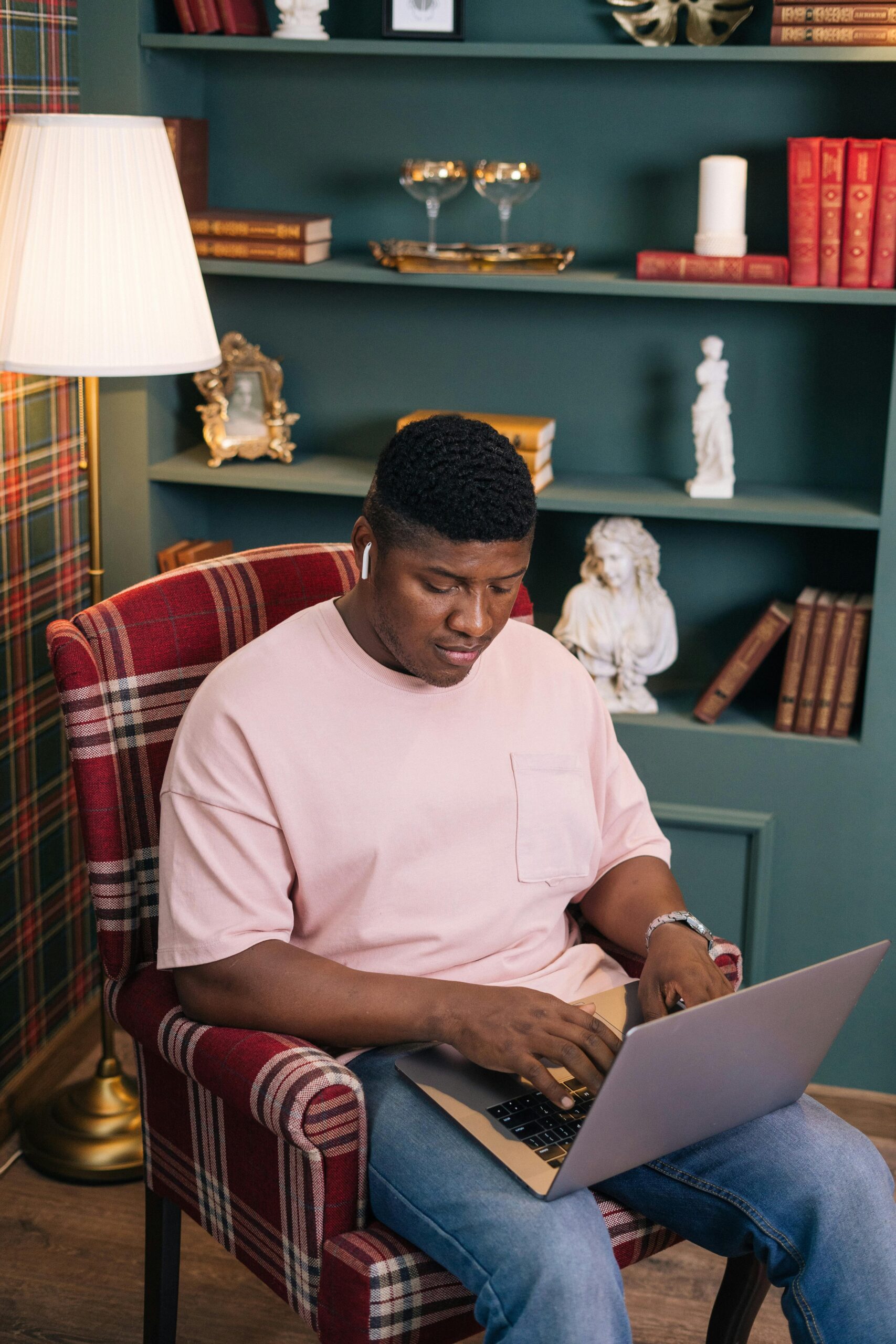 Read more about the article The Importance of Consistency in Church Content Creation for Effective Growth