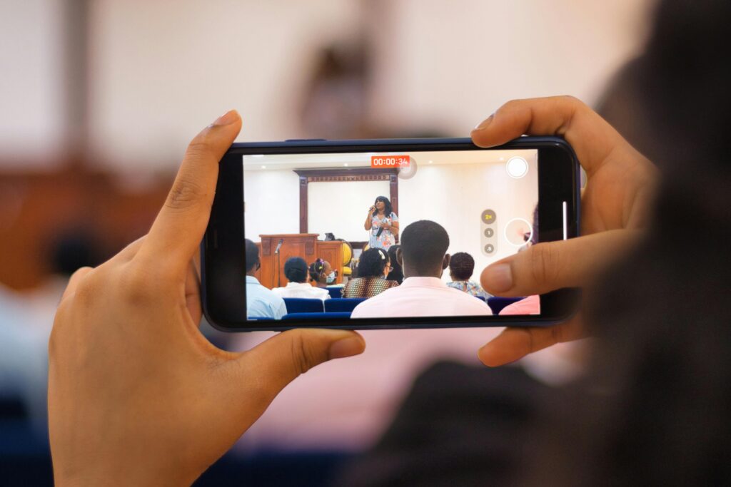 How to Use Live Streaming to Enhance Your Church’s Social Media Presence